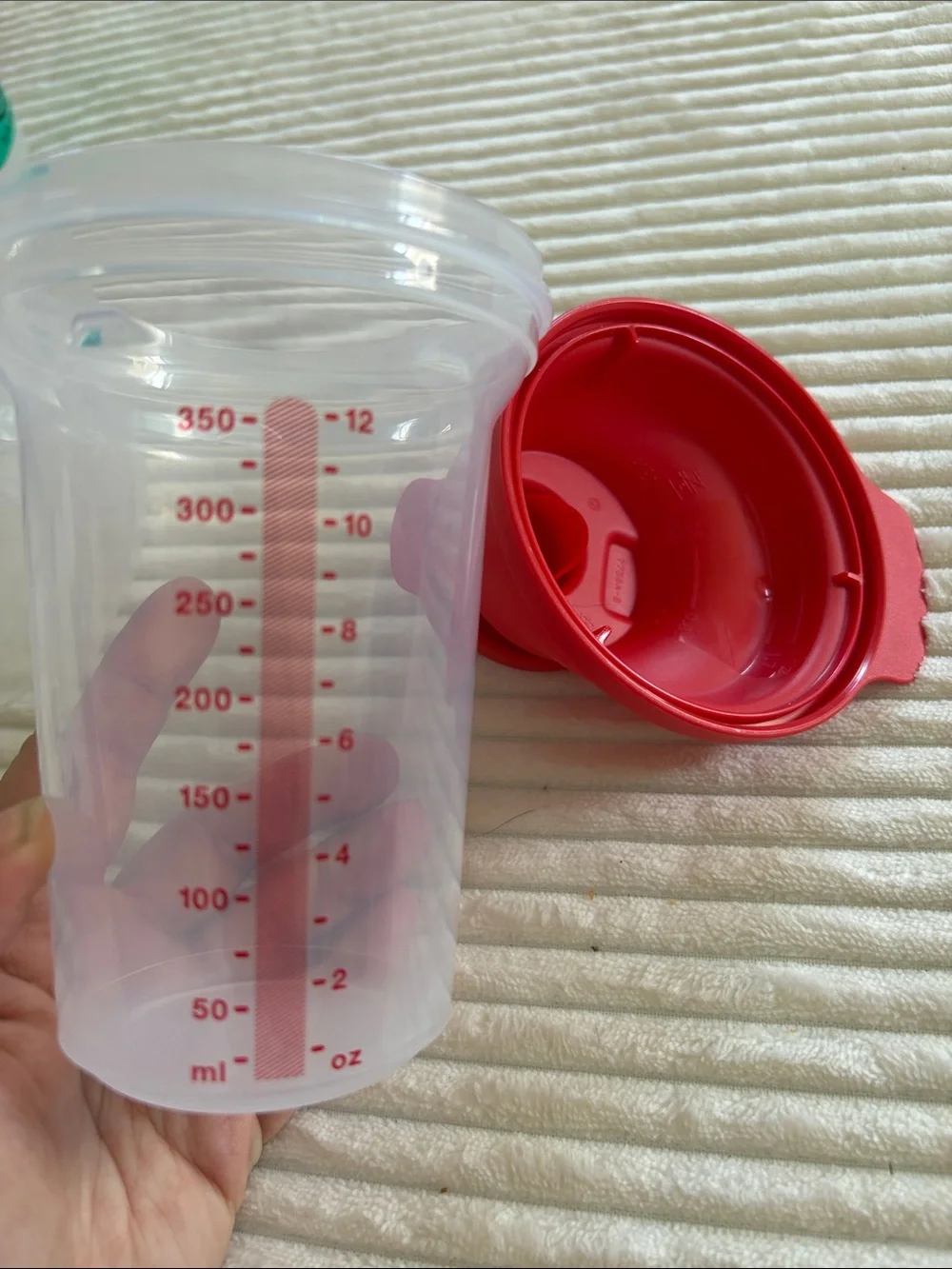 Tupperware E85 EZ Shaker 350 ml red 37097